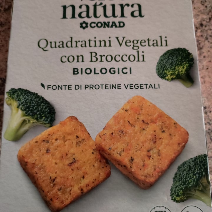 photo of Verso Natura Conad Veg Quadratini vegetali con broccoli biologici shared by @gattararomana on  27 Oct 2022 - review