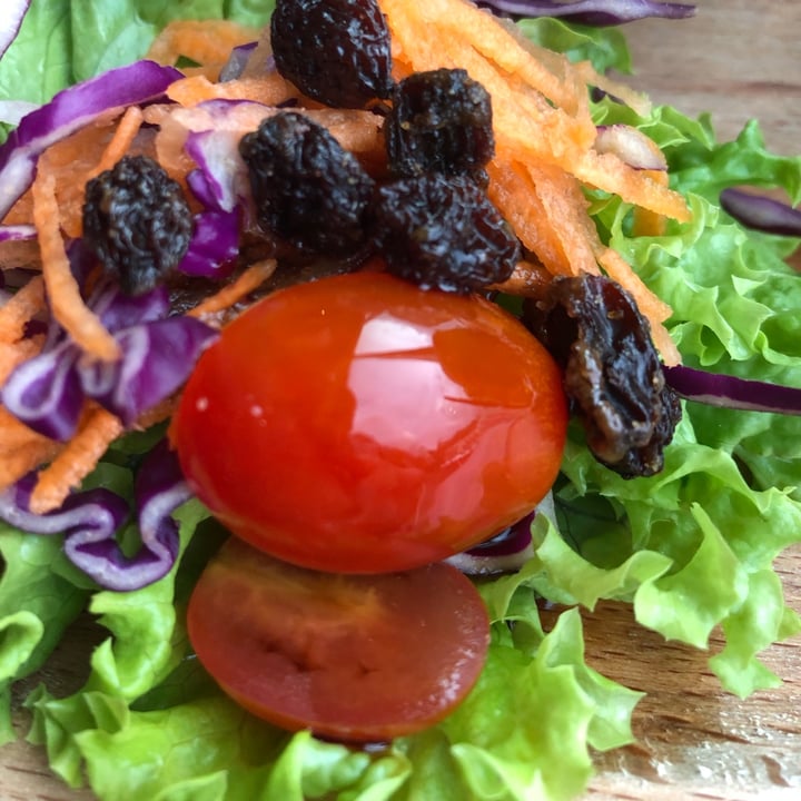 photo of nomVnom Bistro Salad with Balsamic Vinegar shared by @ginger-t on  07 Sep 2020 - review