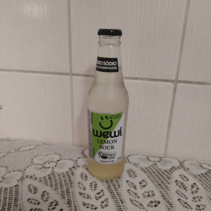 review photo of Wewí Lemon Sour shared by @fefrischrib on 08 Oct 2022 - review