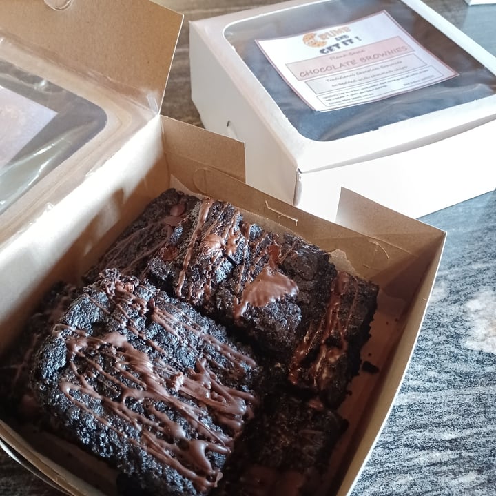 photo of Asher's Corner Cafe @ Ashers Farm Sanctuary Crumb & Get It! Chocolate Brownies shared by @johanjvdw on  20 Jul 2021 - review