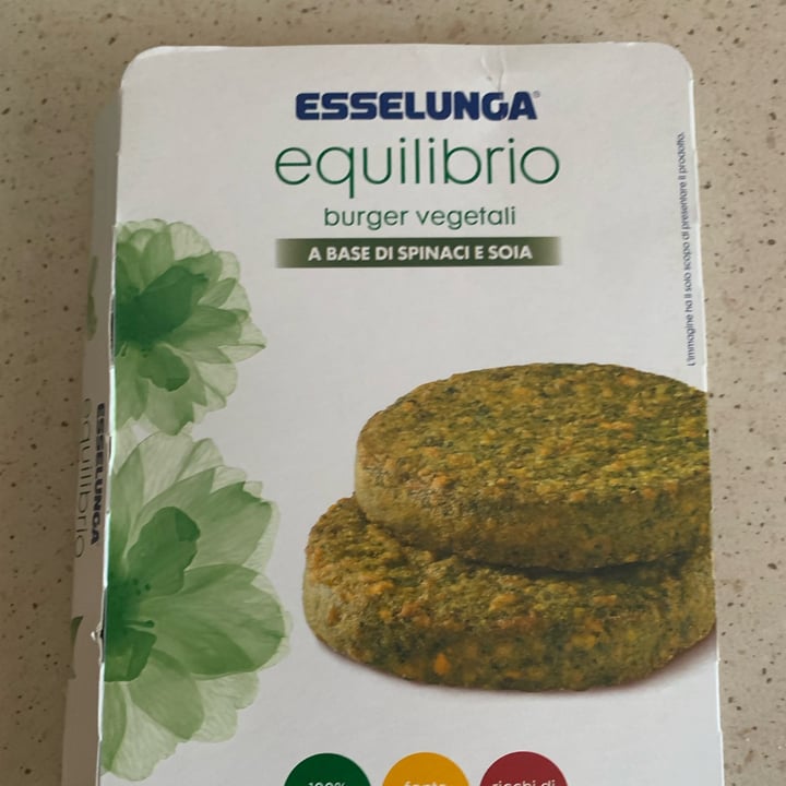 review photo of Esselunga Burger a base di spinaci e soia shared by @ericasimone on 13 Apr 2022 - review