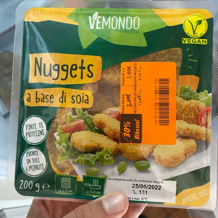 photo of Vemondo Nuggest a base di soia shared by @sinella on  17 Jun 2022 - review