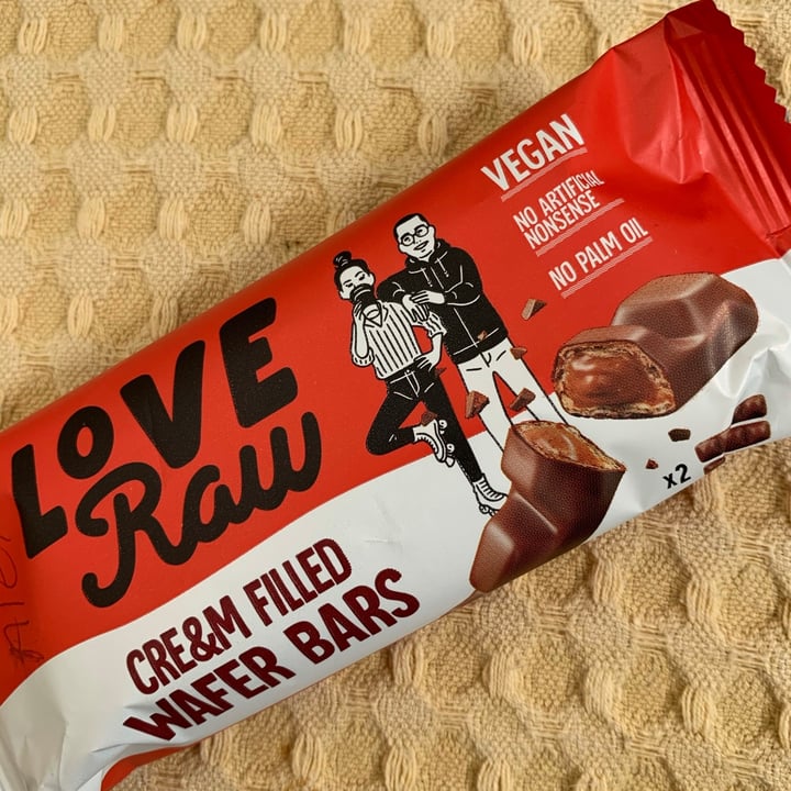 photo of LoveRaw Cre&m Filled Wafer Bars shared by @lavievegetale on  29 May 2021 - review