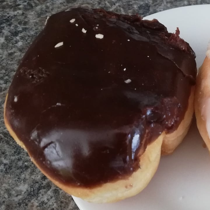 photo of The Munch Box Boston Cream Donut shared by @dgomes on  26 Sep 2021 - review