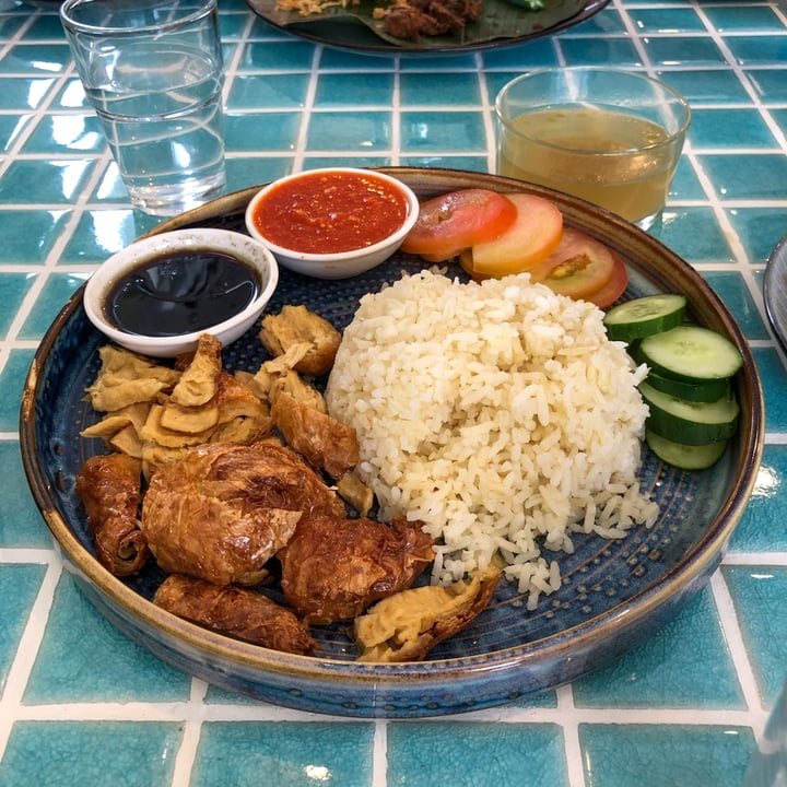 photo of The Vegan Place (Hartamas) Chiiken Rice shared by @m1tch9i on  21 Sep 2022 - review