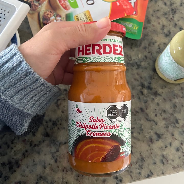 photo of Herdez Chipotle Salsa Cremosa shared by @moonberodd on  11 Oct 2021 - review