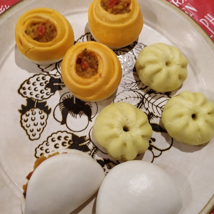 review photo of ASDA Boa Buns shared by @catsronaut on 19 Feb 2021 - review