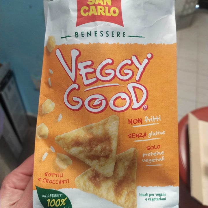 photo of Veggy Good  Veggy Good Triangolini Con Ceci Croccanti shared by @laraluce1984 on  08 Mar 2022 - review