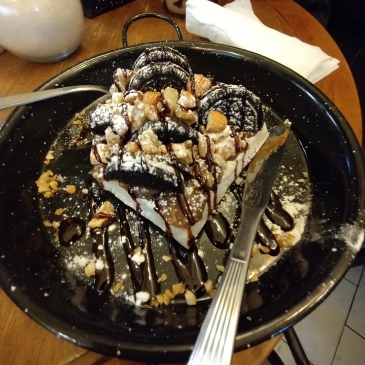 photo of Mönt take away Waffle de oreo shared by @aymaraluz on  28 Oct 2022 - review
