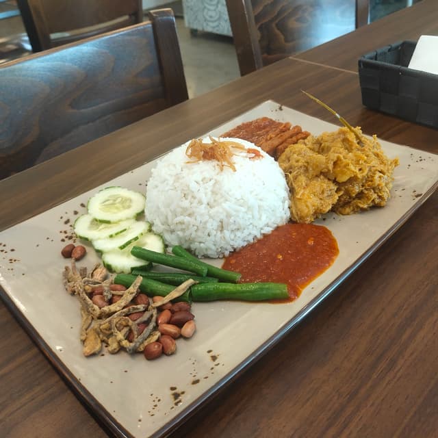 Photo of the dish “Nasi Lemak Mushroom Rendang”