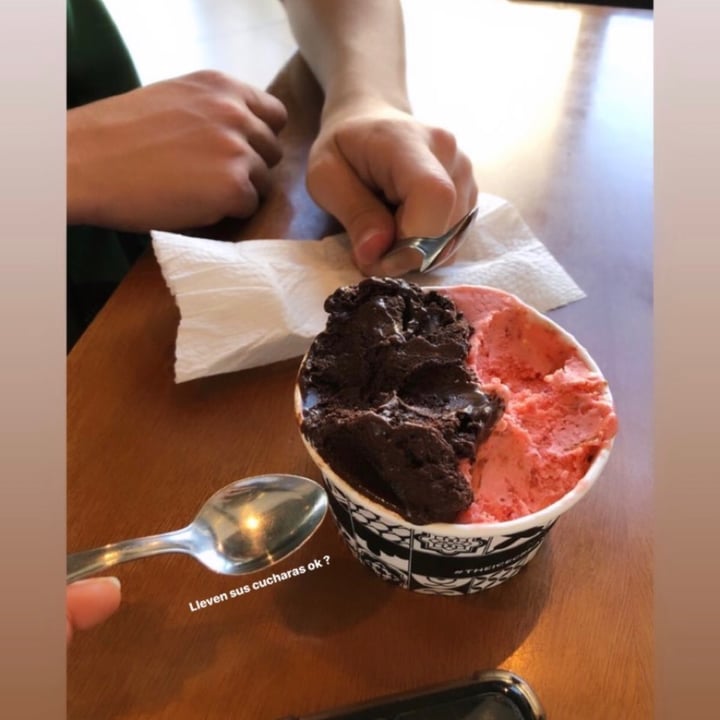 photo of Lucciano’s Helado De Chocolate shared by @irinaesposito on  05 May 2020 - review