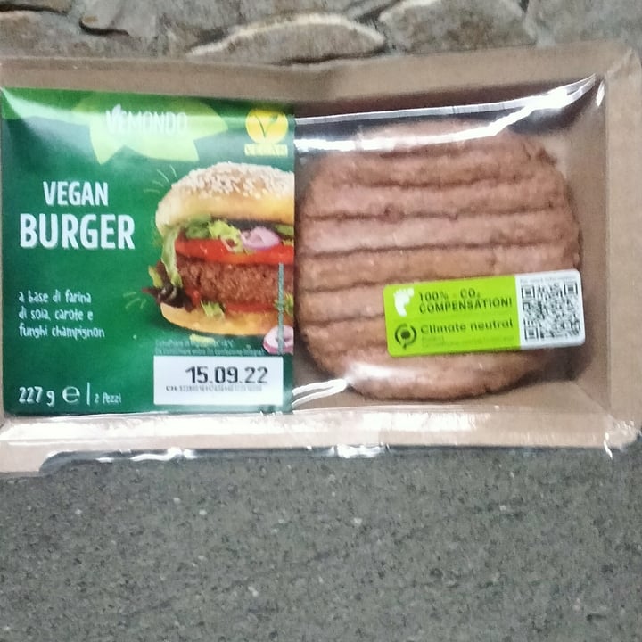 photo of Vemondo  Vegan Burger shared by @vitorlucasvegan on  08 Sep 2022 - review