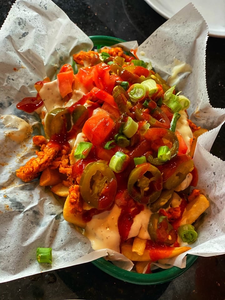photo of CyBelle's Front Room Buffalo Chicken Nachos shared by @saladwulf on  01 Jan 2020 - review