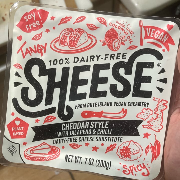 review photo of Sheese Cheddar style with Jalapeño & Chili shared by @howaboutyes on 27 Apr 2022 - review
