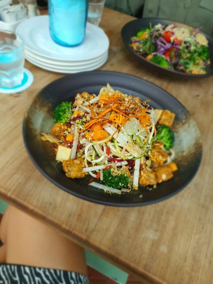 review photo of Privé CHIJMES Superfood Rainbow & Tempeh Salad - Specials shared by @karrylarkin on 08 Jan 2020 - review