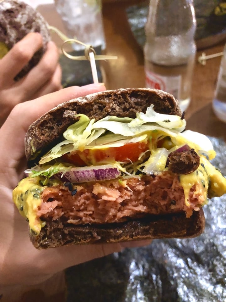 photo of Prana Café Futuro Burger shared by @brbreno on  07 Nov 2019 - review