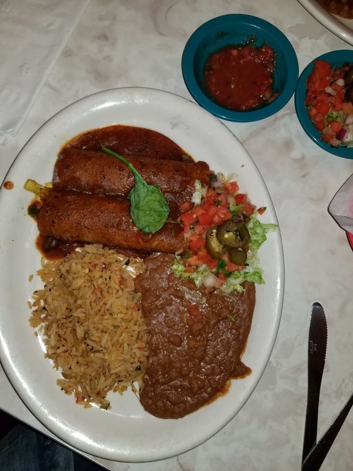 photo of Chuy's Veggie Enchiladas shared by @lizmaselli on  10 Oct 2019 - review