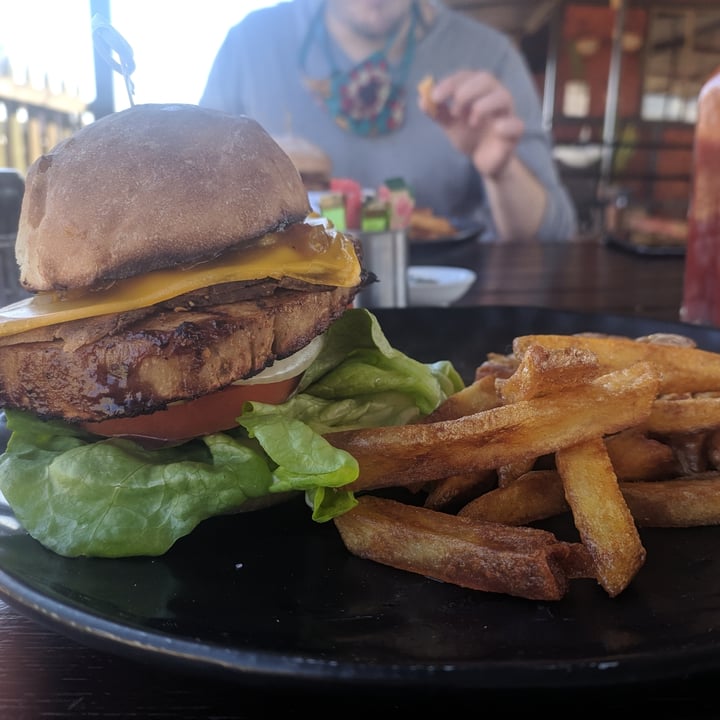 photo of Asher's Corner Cafe @ Ashers Farm Sanctuary The Original Burger shared by @shanhart on  26 Jul 2020 - review