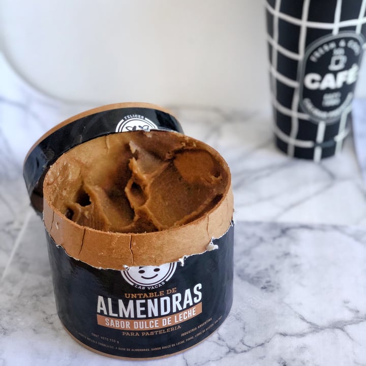 photo of Felices Las Vacas Untable de Almendras Sabor Dulce de Leche Repostero shared by @fernandosuarezz on  16 Dec 2020 - review