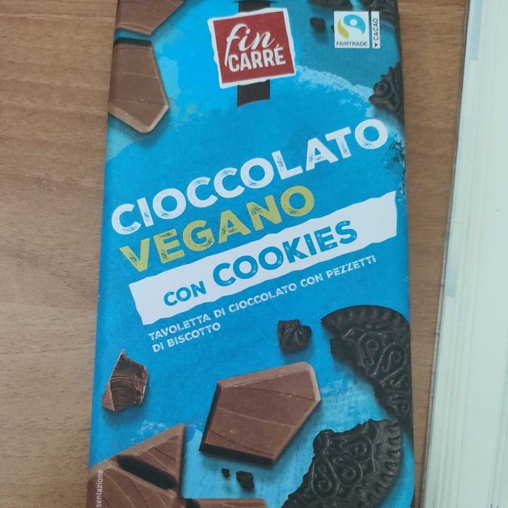 photo of Fin Carré Cioccolato Vegano con Cookies shared by @ftarallo on  10 Mar 2022 - review