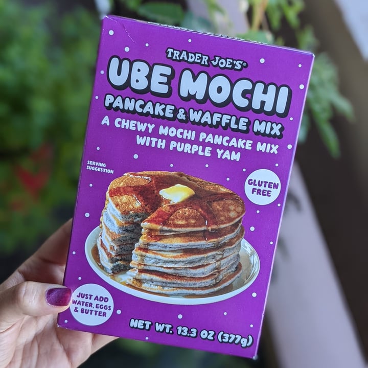 photo of Trader Joe's Ube Mochi Pancake & Waffle Mix shared by @iszy on  24 Jul 2022 - review