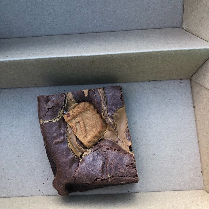 photo of Temple of Seitan Biscoff Brownie shared by @rhiannondiamxnd on  11 Oct 2021 - review