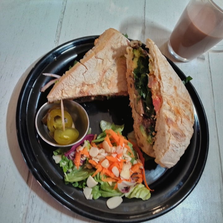 review photo of Tres Espigas Torta De "Carnitas" shared by @santifdz on 19 Jun 2021 - review