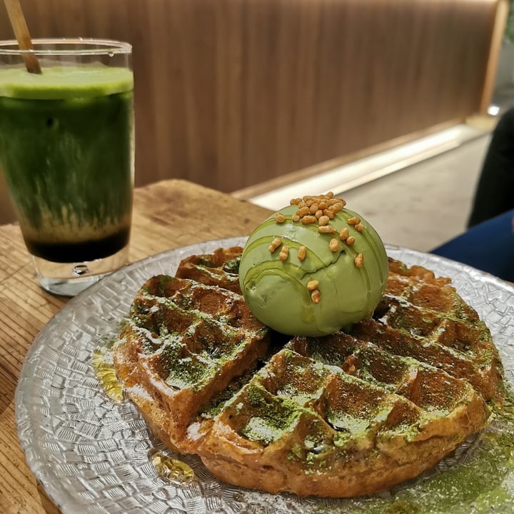 photo of Hvala Craig Road Dairy-free Mochi Waffle shared by @shareryl on  03 Mar 2022 - review
