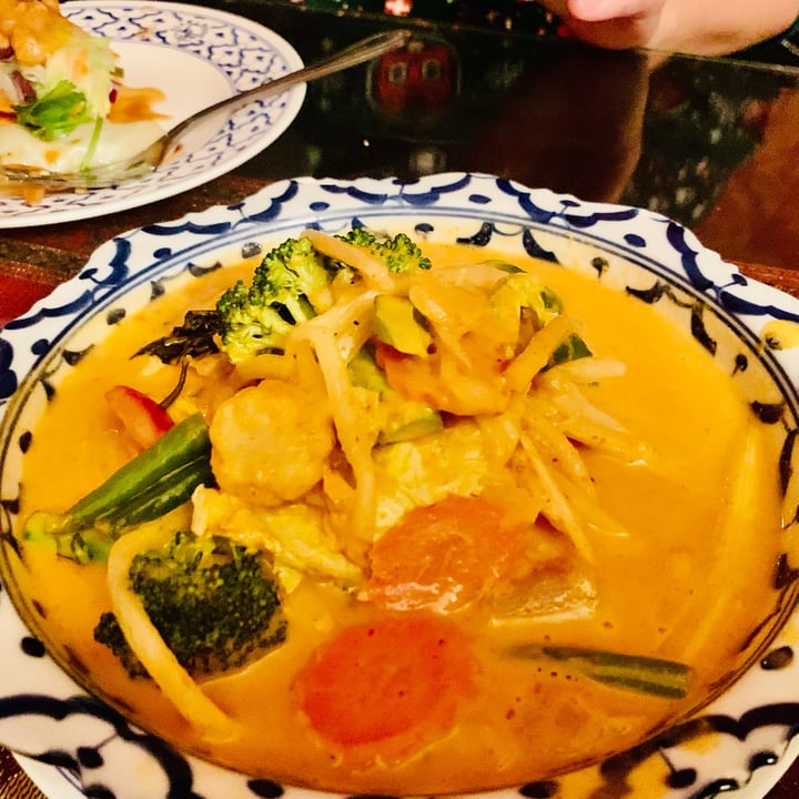 photo of Siam House Vegetable Red Curry shared by @allhess on  18 Dec 2021 - review