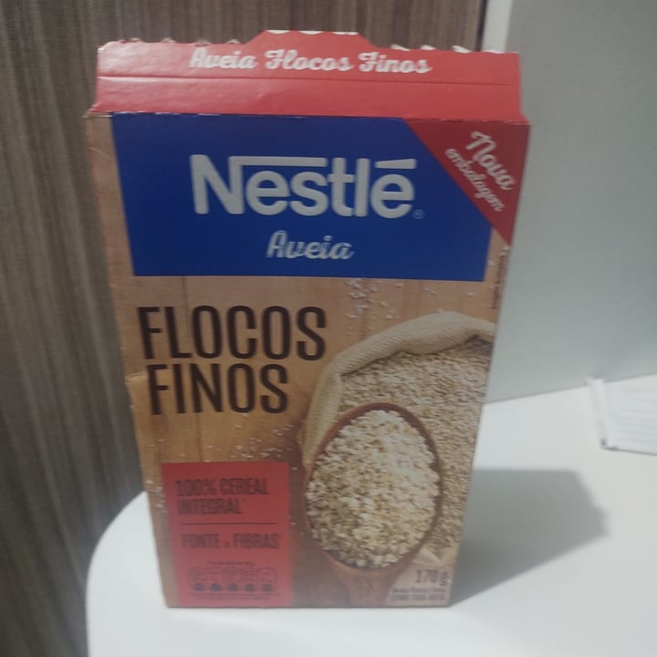 photo of Nestlé Aveia Flocos Finos - 100% Cereal Integral shared by @tatiperes2 on  11 May 2022 - review