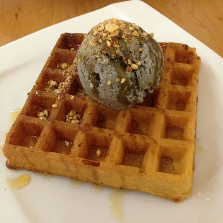 photo of LN FORTUNATE COFFEE MALAYSIA 幸福咖啡 Waffle shared by @liberationbby on  09 Jan 2020 - review