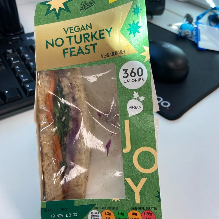 photo of Boots Vegan No Turkey Feast shared by @laureneas on  29 Nov 2022 - review