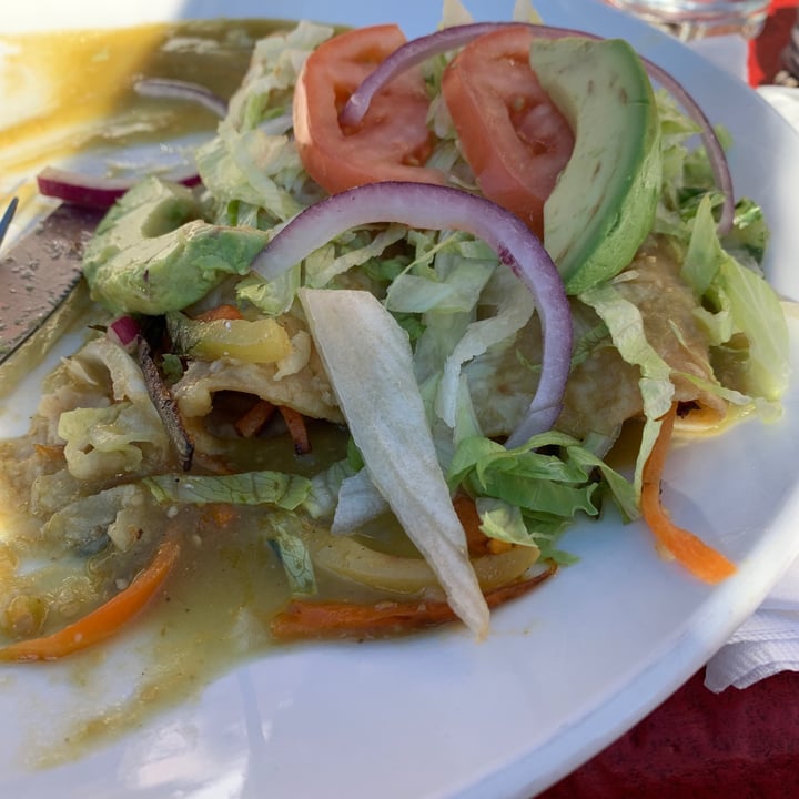 review photo of La Casa De Isaac & Moishe Isaac’s Mother’s Enchiladas Vegan Campestre Style - No Cheese Or Sour Cream shared by @morpho777 on 06 Oct 2020 - review