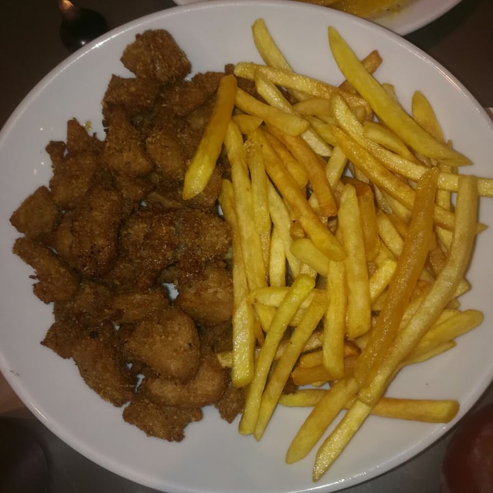 photo of Loving Hut Nuggets shared by @davidlomachenko10 on  22 Dec 2020 - review