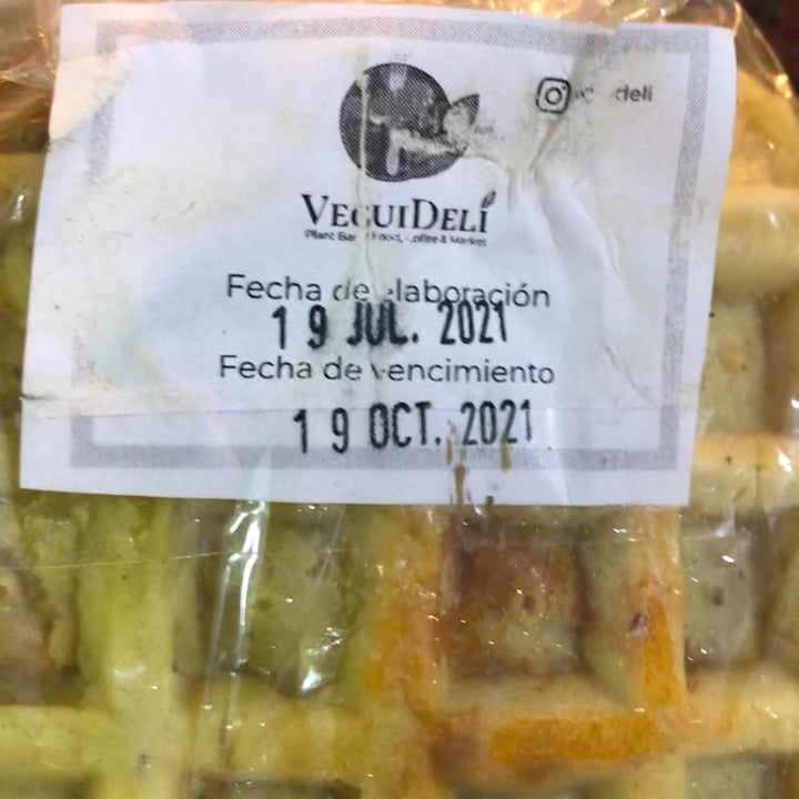 photo of Veguideli Sándwich De Waffle Y Tofu shared by @ladybiird on  24 Jul 2021 - review
