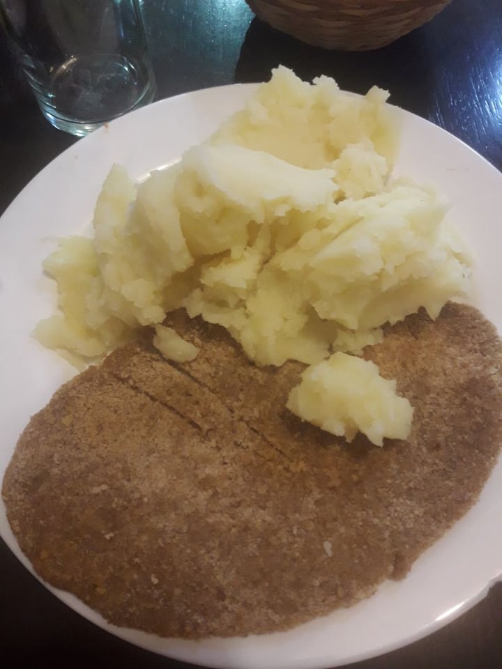 photo of GOPAL Orgánico & Natural Milanesa de seitan con pure shared by @aye on  20 Aug 2019 - review