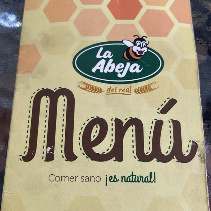 review photo of La Abeja del Real Hamburguesa Vegana shared by @chefaleveggie on 25 Jun 2022 - review