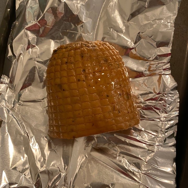 photo of Trader Joe's Vegan Stuffed Roast shared by @abadgevegan on  05 Feb 2022 - review