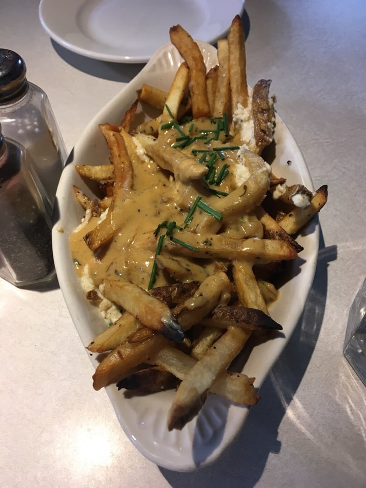 photo of City O' City Small Poutine shared by @madlib on  15 Jun 2019 - review
