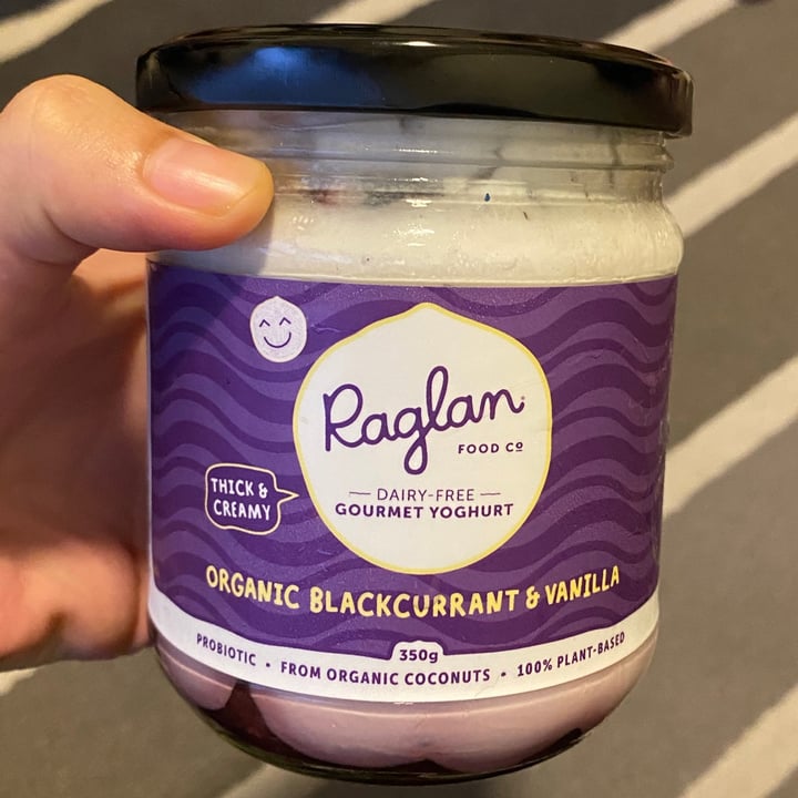 photo of Raglan Food Co Organic Blackcurrant & Vanilla Yoghurt shared by @rqyeo on  12 Mar 2021 - review