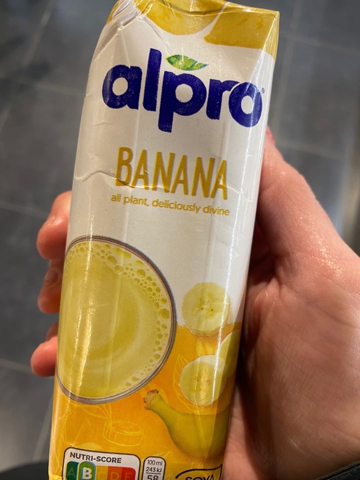 photo of Alpro Banana Soya Milk shared by @rociohard on  10 Mar 2020 - review