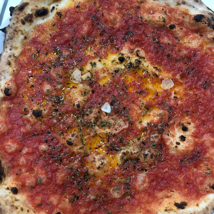 review photo of L' Antica Pizzeria Da Michele Pizza Marinara shared by @veganbibi on 12 Mar 2022 - review