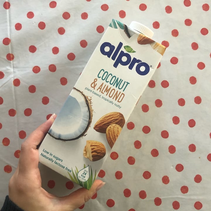 photo of Alpro Latte Cocco e Mandorla shared by @mrtn on  14 Jan 2022 - review
