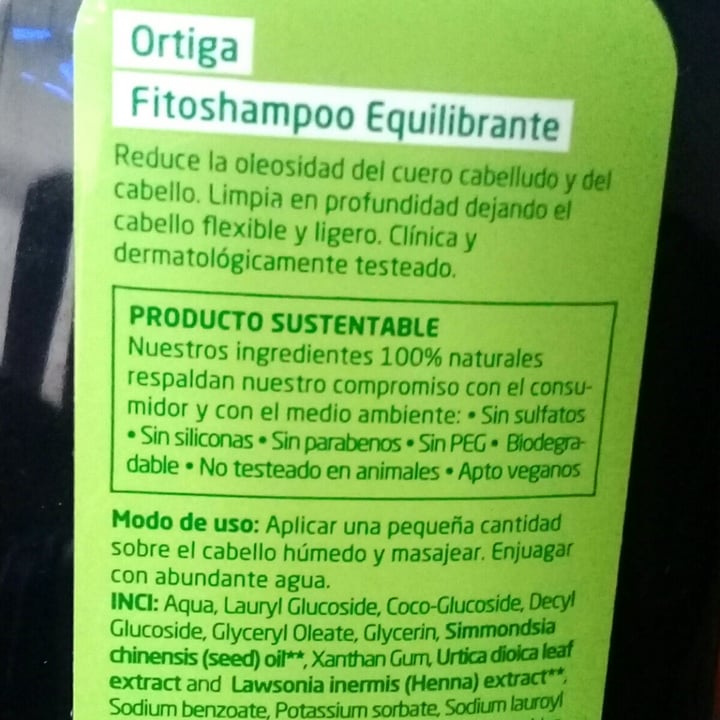 photo of Weleda shampoo de ortiga shared by @martbass on  04 May 2020 - review