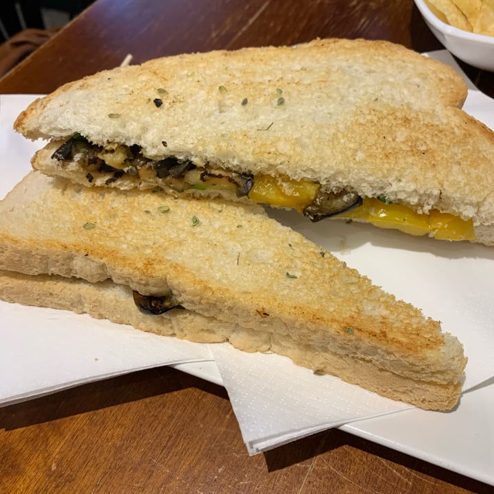 review photo of Bar Mazzini Toast di verdure shared by @beatrietzschee on 14 Mar 2022 - review