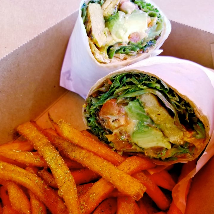 review photo of Native Foods Café Twister Wrap shared by @chickpeaandlotus on 25 Sep 2020 - review