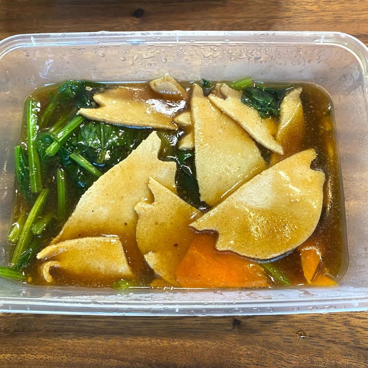 review photo of Divine Realm Vegetarian Restaurant Abalone spinach shared by @lynnyap8888 on 28 Apr 2022 - review
