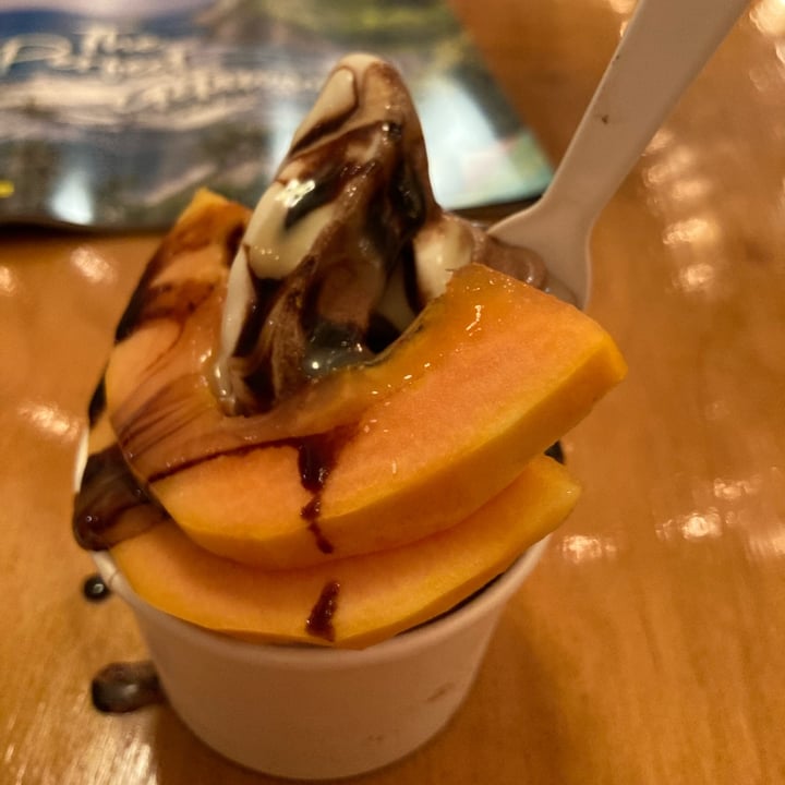 review photo of Sweet Journey Soft Serve Vanilla chocolate swirl soft serve shared by @sgrande on 12 Oct 2021 - review