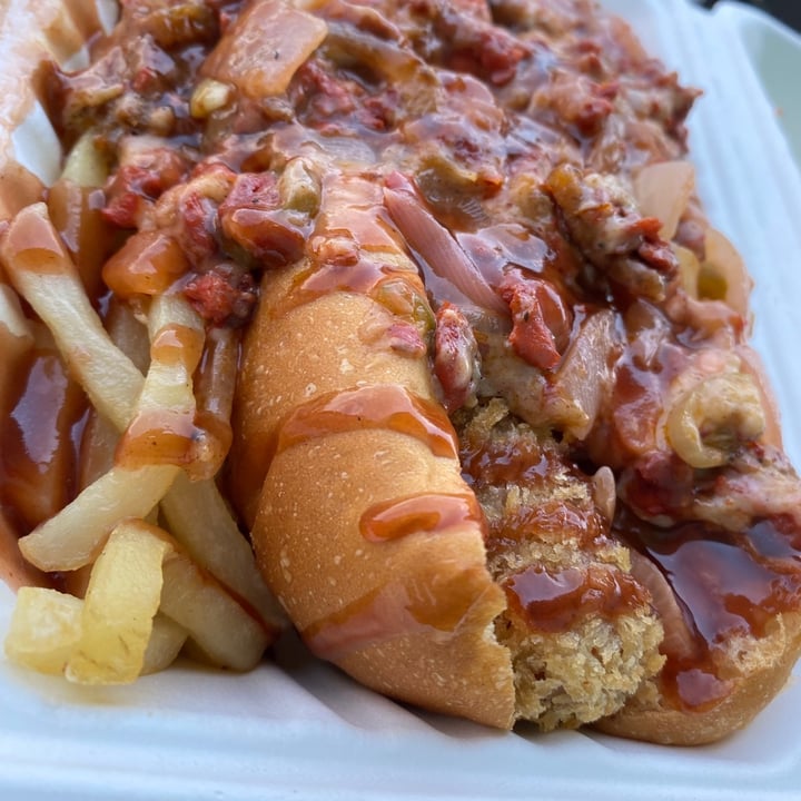 photo of VeganMunch Nasty Dog shared by @akgonzd on  02 Aug 2021 - review