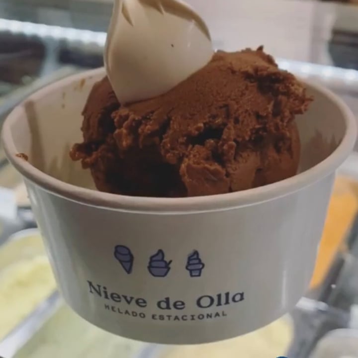 photo of Nieve de Olla Helado de chocolate mexicano shared by @anagabyveg on  13 Oct 2020 - review